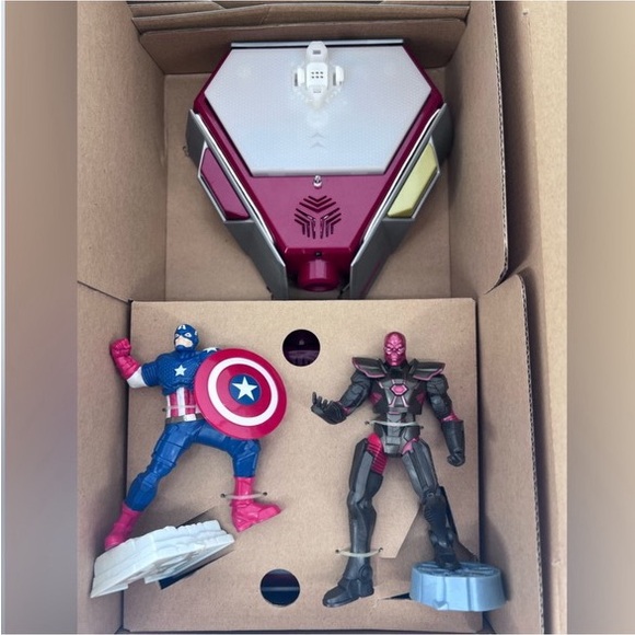 NIB Hasbro Playmation Marvel Avengers Starter Pack - Picture 15 of 16